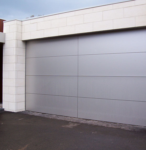 Cost of Commercial Garage Doors in Melbourne